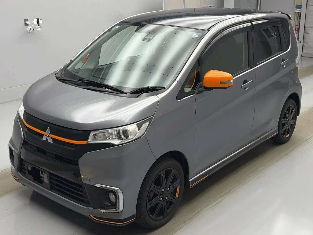 Mitsubishi ek Custom B11W 2018